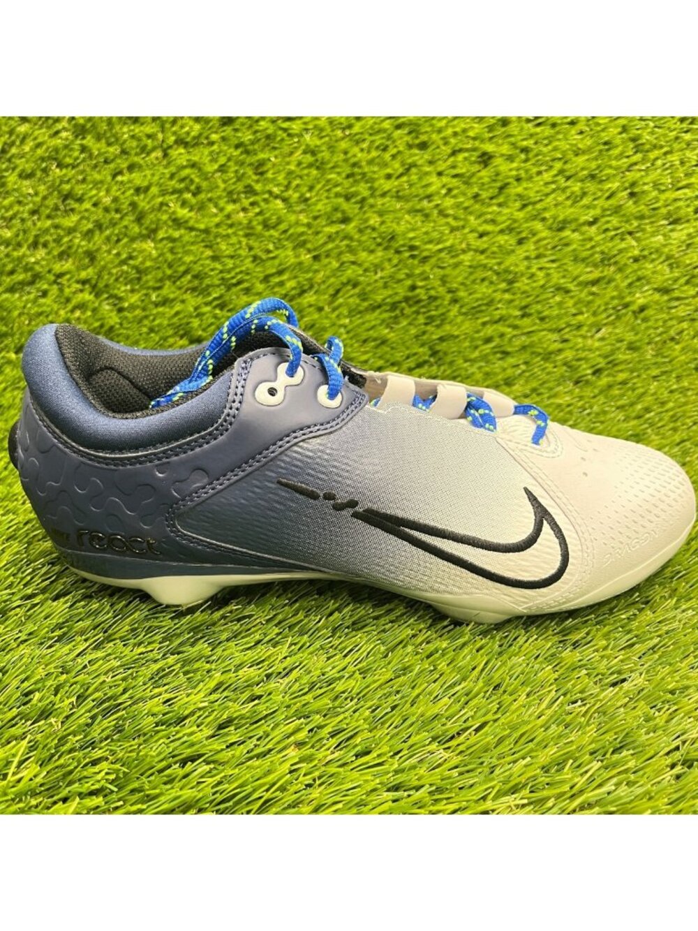 Nike Hyperdiamond 4 Elite Womens Size 7.5 White Blue Black Running Soccer Cleats